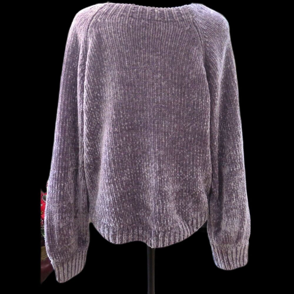 Express Women's  Cropped Chenille V Neck Sweater Purple S EUC - Picture 3 of 9